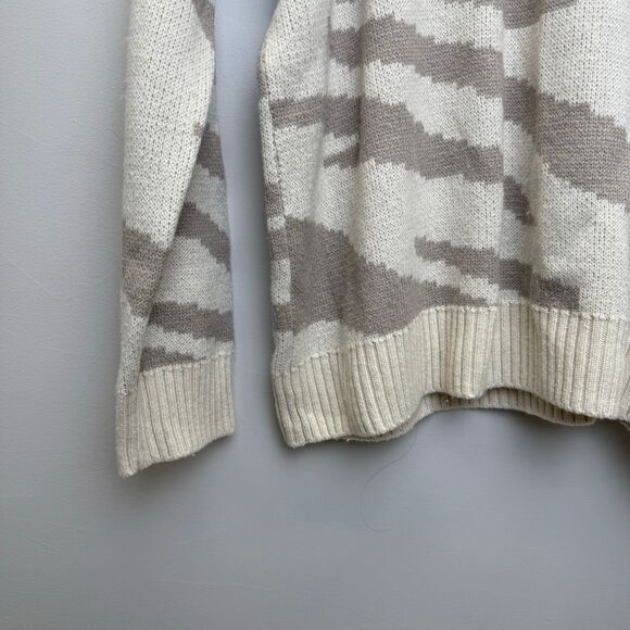 Splendid Lana Zebra Sweater 🟠 - Picture 9 of 10